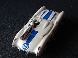 DON STEVES - CHEVROLET CORVETTE - NEWLY DECALED NINCO 1/32 SLOTCAR