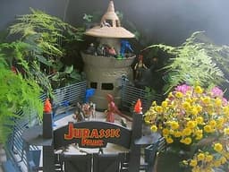 HUGE VINTAGE KENNER JURASSIC PARK LOT 1993 - FIGURES, COMPOUND, VEHICLE, DINOS