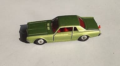 MATCHBOX LESNEY - vintage diecast No.62 - MERCURY COUGAR - 1968-1970