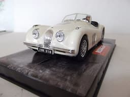 NINCO JAGUAR XK120 SLOT CAR