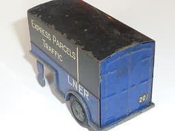 Pre war Dinky 33rd LNER trailer.