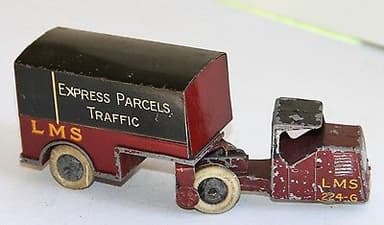 PRE WAR DINKY MECCANO NO.33R MECHANICAL HORSE & TRAILER LMS - RARE
