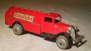 Prewar Dinky Toys Essolube Tanker Truck - Early Chassis - Metal Wheels -25D Rare