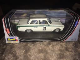 Revell Slot Car No 08376 Lotus Cortina Massimo Vezzosi (scalextric)