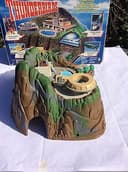 THUNDERBIRDS TRACY ISLAND by MATCHBOX-1992 with DIECAST TB 1-2-3-4. V.G.C. BOXED