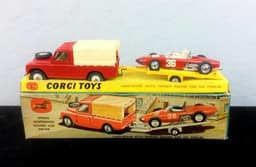 Vintage CORGI Gift Set 17 Land-Rover w/ Ferrari Racing Car on Trailer TOY CAR