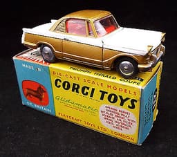 Vintage CORGI TOYS Triumph Herald Coupe DIE CAST Car In Original Box - V15 L47