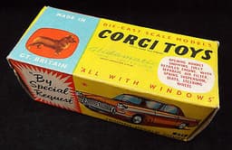 Vintage CORGI TOYS Triumph Herald Coupe DIE CAST Car In Original Box - V15 L47