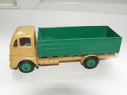 VINTAGE DIECAST METAL DINKY TOYS GUY HIGH SIDED TRUCK