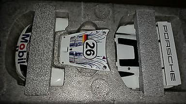 1/18 Autoart 1997 Porsche GT1 Le Mans #26 996 Porsche GT1 New Release # 26 WHITE