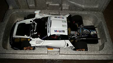 1/18 Autoart 1997 Porsche GT1 Le Mans #26 996 Porsche GT1 New Release # 26 WHITE