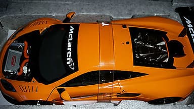 1/18 Autoart McLaren MP4-12C GT3 Historic ORANGE McLaren MP4 12C GT3 New edition