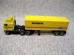 2 NICE Aurora AFX Ryder tractor trailer trucks + TYCO tractor parts HO slot car