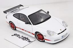 AUTOart 1:18 scale Porsche 911 GT3 RS 2004(996) White/Red stripes -Discontinued