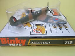 BNIB Vintage diecast motorised Dinky Spitfire Mk11 no. 719 1969/77