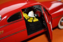 Danbury/Franklin Mint Fire Chief Car 1:24 scale diecast car both boxes