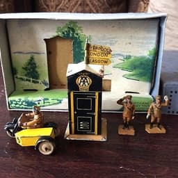 DINKY TOYS PRE WAR N0.44