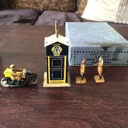 DINKY TOYS PRE WAR N0.44
