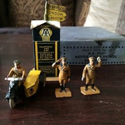 DINKY TOYS PRE WAR N0.44
