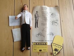 MAN FROM UNCLE NAPOLEON SOLO by GILBERT - ALL ORGINAL AND COMPLETE