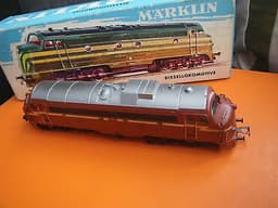MARKLIN HO/00 GAUGE 3068 NORWEIGAN DIESEL LOCOMOTIVE BOXED DIE CAST BODY 3 RAIL