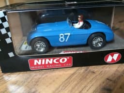 Ninco runs on Scalextric 50117 Ferrari 166mm Sable Salesmen 54 Slot Car New