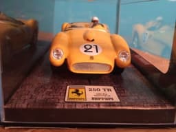 Ninco runs Scalextric 50151 Ferrari 250 TR TESTA ROSSA 1957 Amarillo Slot Car
