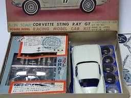 OLD KOGURE JAPAN "CORVETTE STINGRAY 1965" SLOT CAR KIT 1/24