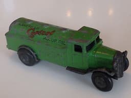 Pre war Dinky 25d Wakefield Castrol petrol tanker.