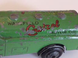 Pre war Dinky 25d Wakefield Castrol petrol tanker.