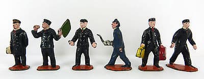 PRE WAR DINKY TOYS / HORNBY SERIES O GAUGE STATION STAFF SET No 1 FULL SET OF 6