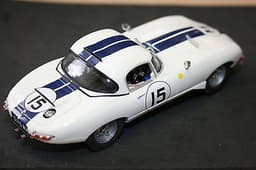 Revell 08358 Jaguar e-type #15 slot car