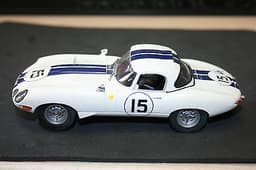 Revell 08358 Jaguar e-type #15 slot car