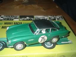 REVELL ASTON MARTIN DB-5 1/32 SCALE SLOT CAR MODEL RACER WITH SP-510X MOTOR