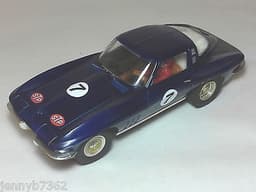 REVELL Vintage 1965 CORVETTE "STING RAY" 1.24 SLOT CAR with ADJUSTABLE CHASSIS