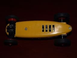 SCALEXTRIC AUTO UNION #1 YELLOW C71 60\'S 1:32 USED - UNBOXED