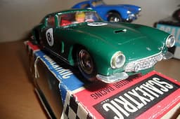 %% SCALEXTRIC FERRARI 250 GT BERLINETTA RARER GREEN COLOUR BOXED %%
