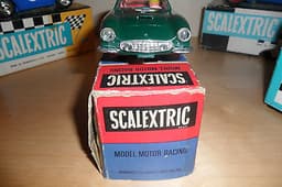 %% SCALEXTRIC FERRARI 250 GT BERLINETTA RARER GREEN COLOUR BOXED %%