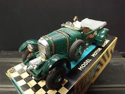SCALEXTRIC VINTAGE CAR RACING..C/64..BENTLEY (1929)..BOXED IN GOOD CONDITION..