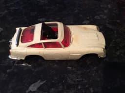 Vintage 1960\'s Triang Scalextric Car Body Rare James Bond Aston-Martin Db5