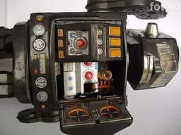 VINTAGE HORIKAWA ASTRONAUT TIN TOY SPACE ROBOT battery operated MADE IN JAPAN