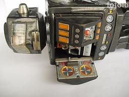 VINTAGE HORIKAWA ASTRONAUT TIN TOY SPACE ROBOT battery operated MADE IN JAPAN