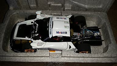 1/18 Autoart 1997 Porsche GT1 Le Mans #26 996 Porsche GT1 New Release # 26 WHITE