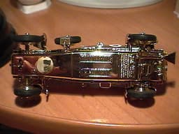BENTLEY GOLD C-64 SCALEXTRIC SPECIAL EDITION