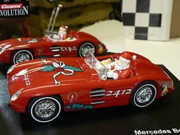 CARRERA EVO 25483 XMAS CHRISTMAS SANTA SPECIAL EDITION SLOT CAR - RARE