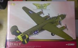 CORGI AVIATION AA34104 WWII B-24H LIBERATOR PISTOL PACKIN\'MA ITALY 1944 1 / 72