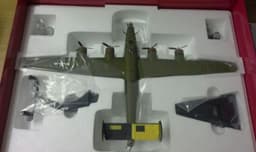 CORGI AVIATION AA34104 WWII B-24H LIBERATOR PISTOL PACKIN\'MA ITALY 1944 1 / 72