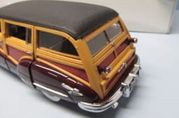 DANBURY MINT 1947 BUICK ROADMASTER ESTATE WAGON LIMITED EDITION New in Box