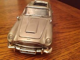 Danbury Mint James Bond Aston Martin DB4 Diecast Model Excellent Condition