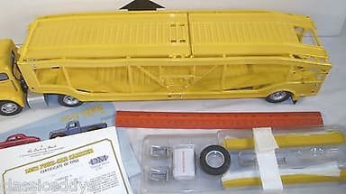 DANBURY MINT VINTAGE CAR SHOWS 1952 WHITE SEMI FOUR CAR CARRIER TRUCK SET BOXED